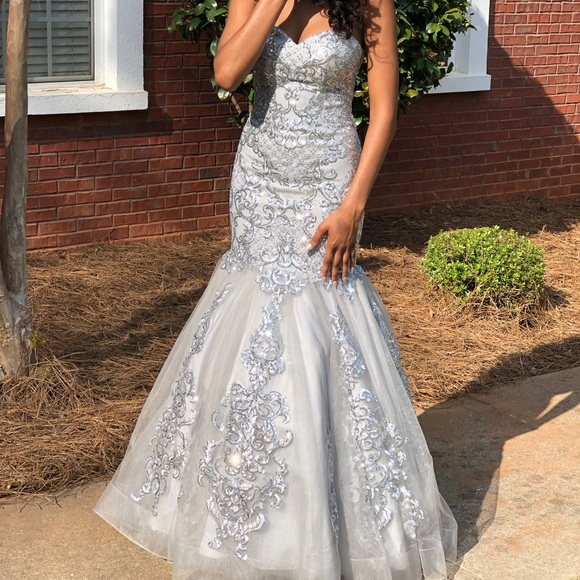 Silver Prom Dress🤩 - Picture 2 of 7
